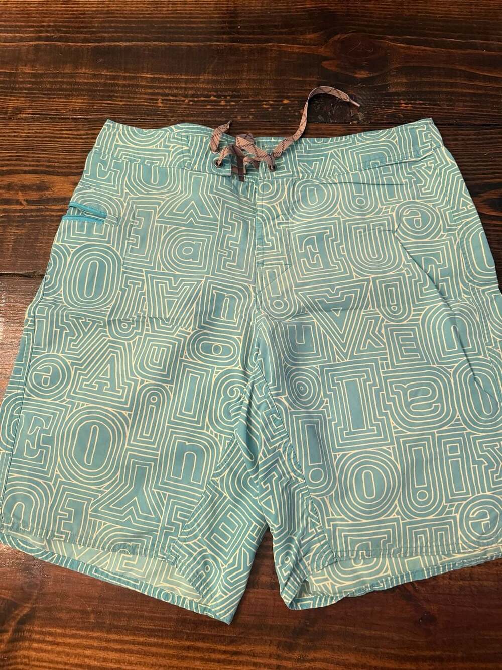 Patagonia Men's Blue Geometric Print Board Shorts Size 33
